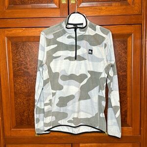 Quicksilver men’s medium light gray camo fleece quarter zip NWT